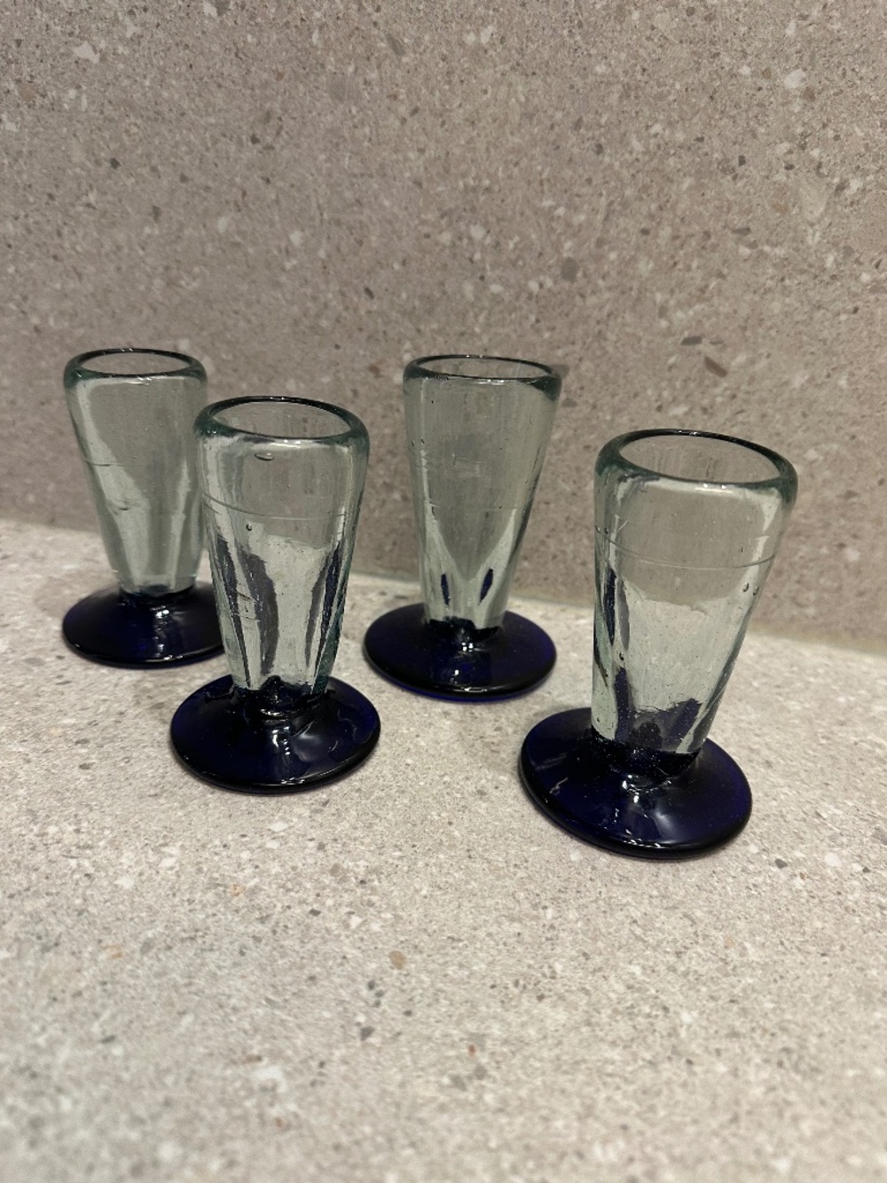 VINTAGE HANDMADE MEXICAN COBALT BLUE BLOWN GLASS SHOT GLASSES SET OF 4